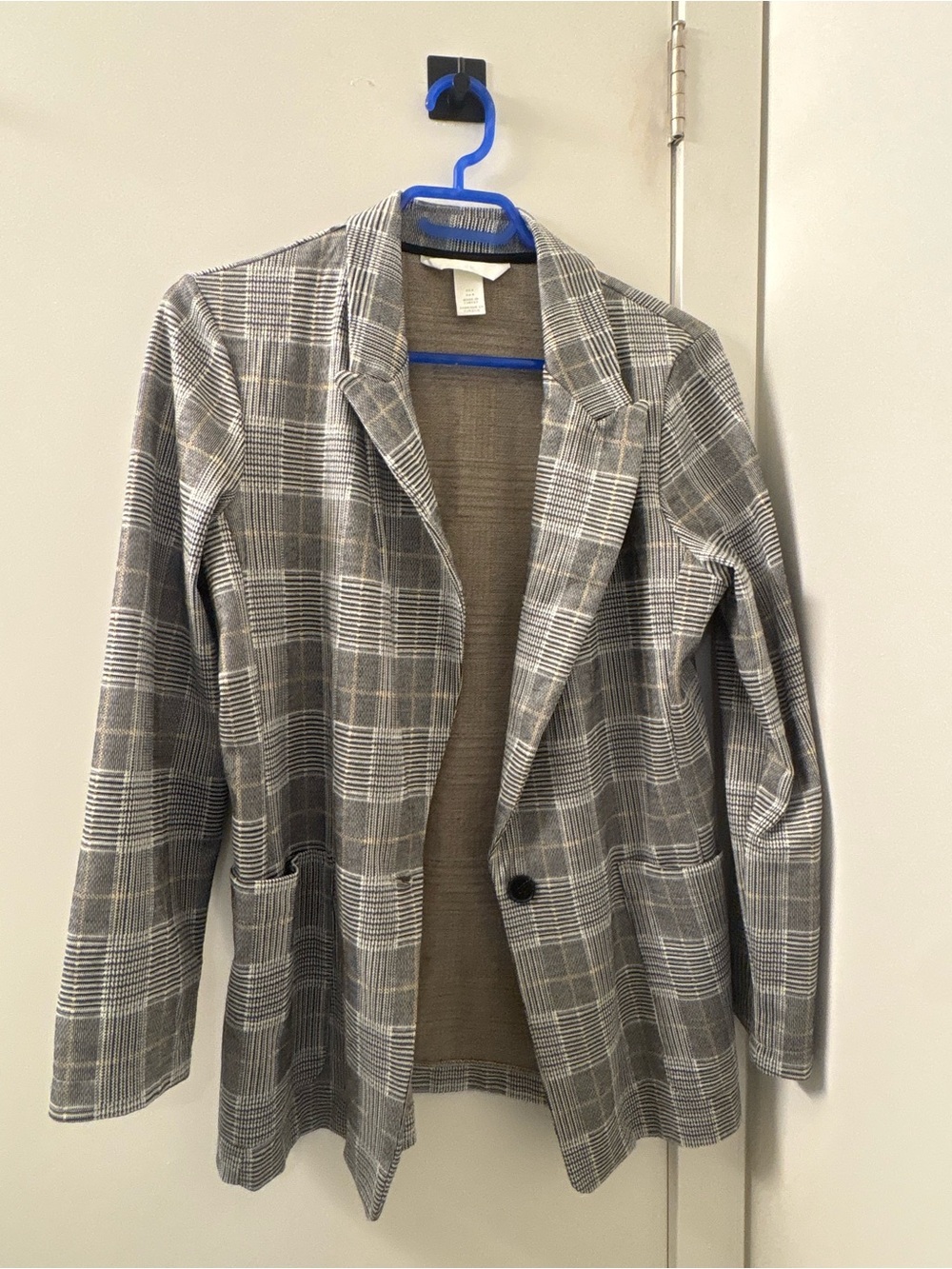 Gray Plaid Women’s Blazer - Contemporary Single-Button Jacket